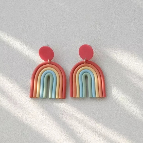 Rainbow Clay Earrings Fashion Statement Cute In style New - Picture 1 of 3